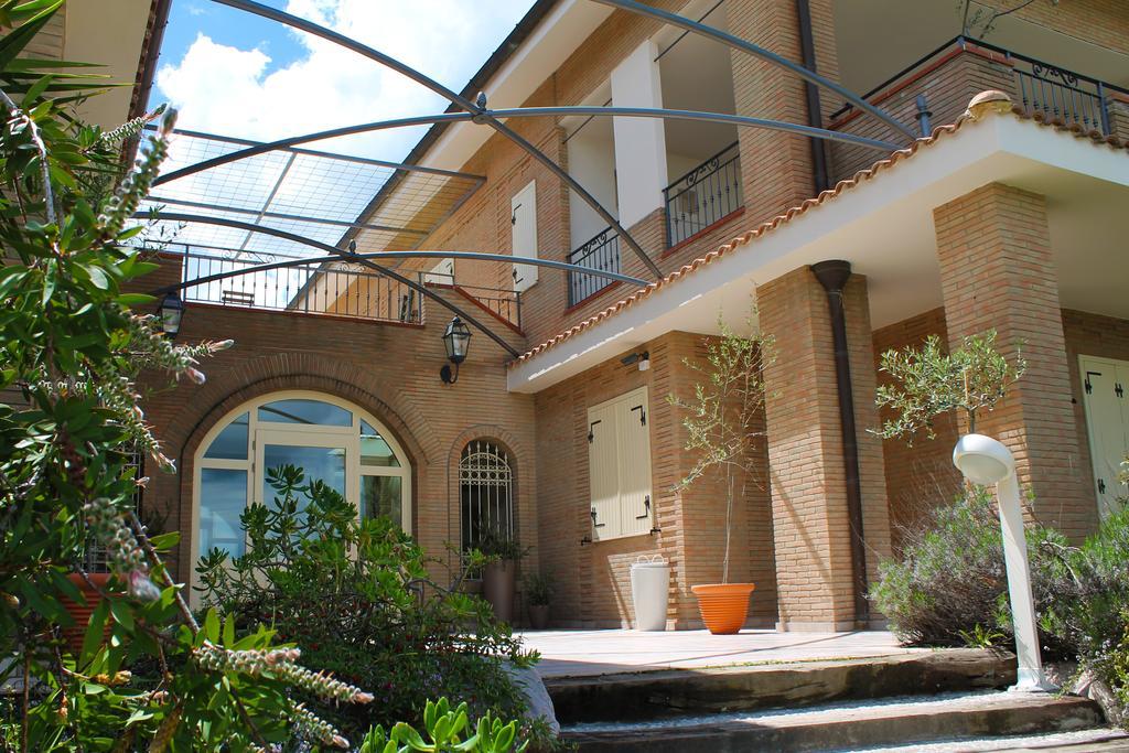 Le Nicchie Guest House Lucera Exterior foto